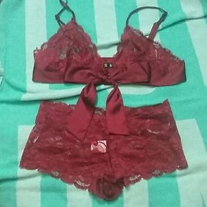 Really cute ☆ Never worn ☆ under set